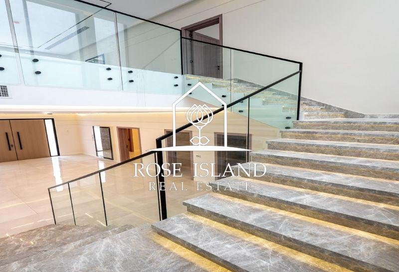 Villa in Abu Dhabi