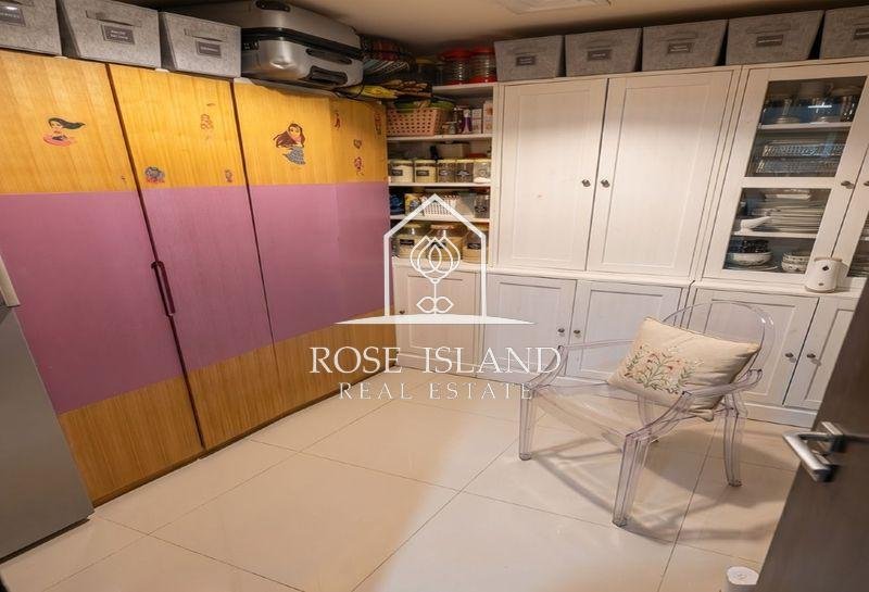 Apartment in Abu Dhabi
