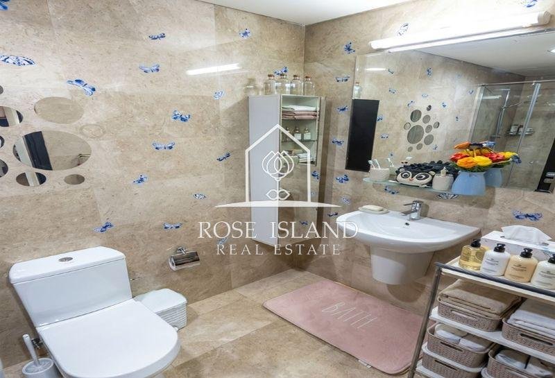 Apartment in Abu Dhabi