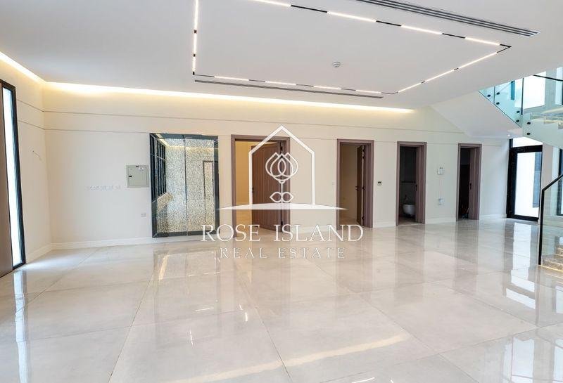 Villa in Abu Dhabi