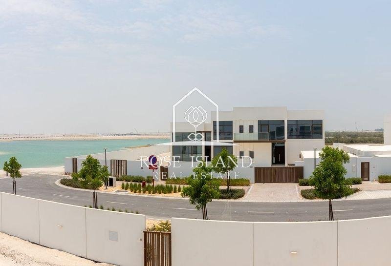 Villa in Abu Dhabi