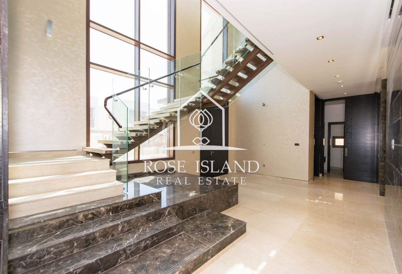 Villa in Abu Dhabi