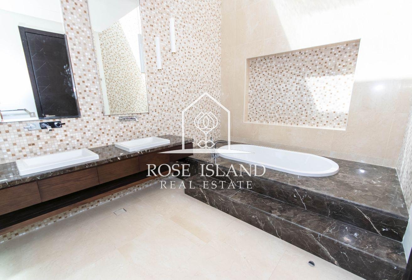 Villa in Abu Dhabi