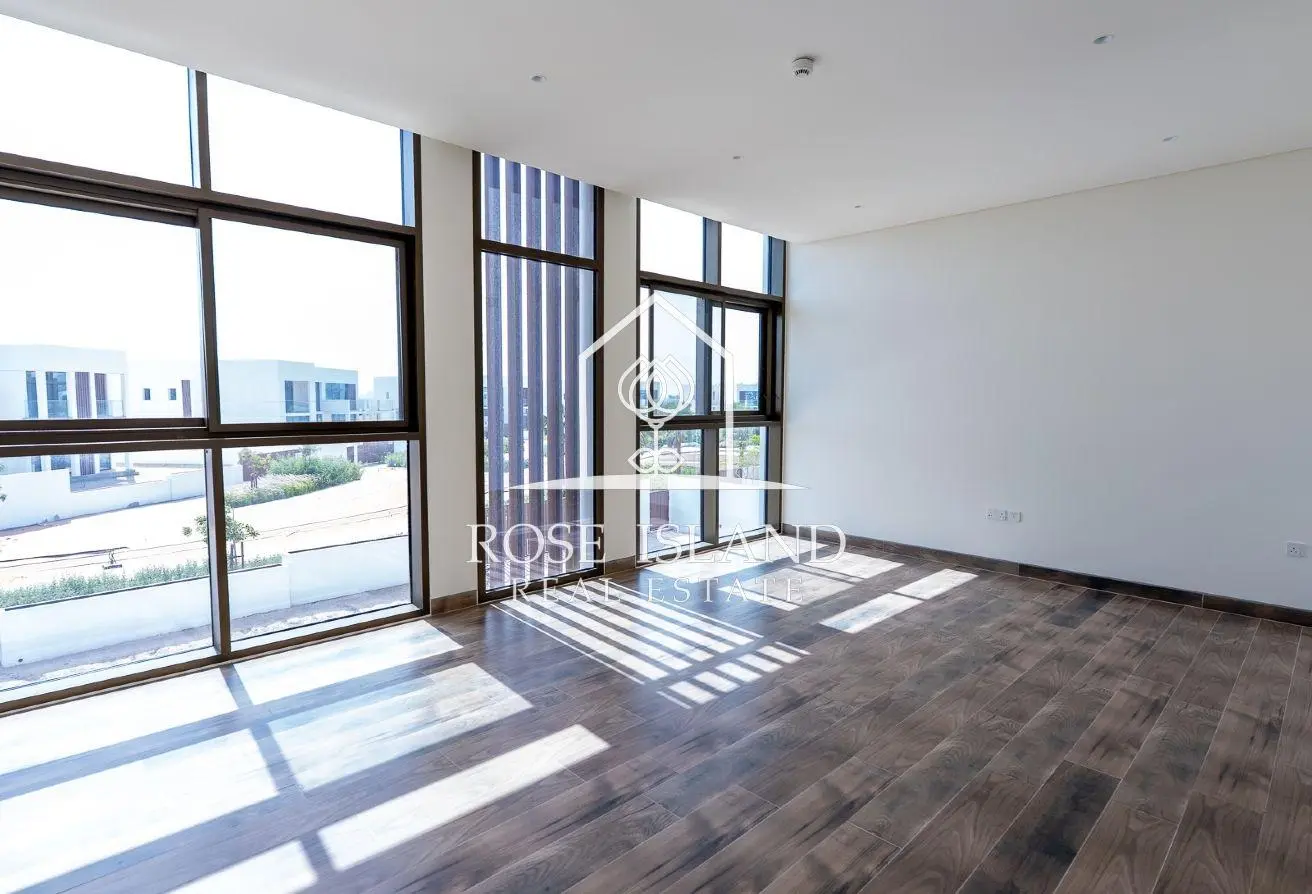 12 Villa in Abu Dhabi