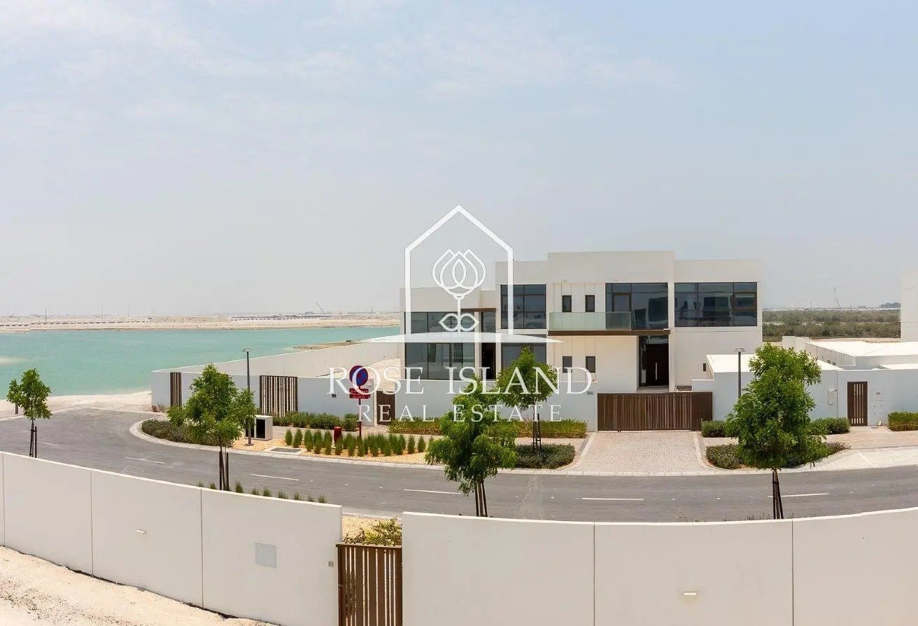 2 Villa in Abu Dhabi